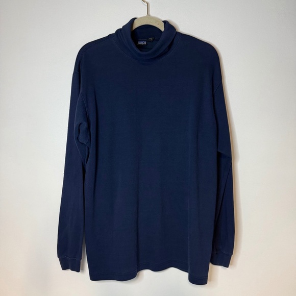 Vintage Patagonia Adult Blue Long Sleeve Base Layer Shirt - Picture 1 of 6